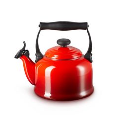 Le Creuset Traditional Kettle Cerise